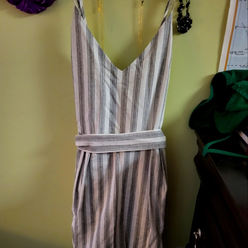 Lulu's dress size medium women